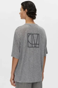 ASTRANTIA TEE (CHARCOAL MARLE)