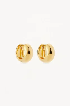 BOLD HUGGIE HOOPS (18K GOLD VERMEIL)