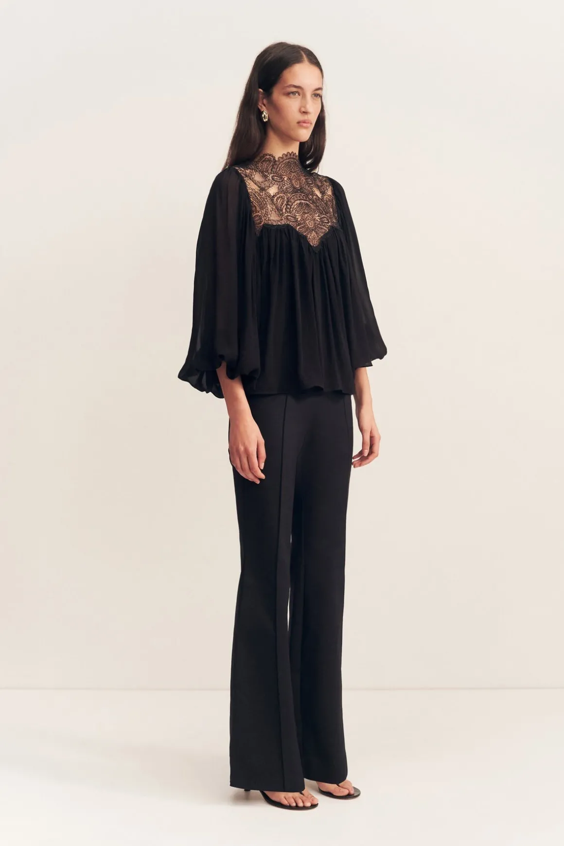EMORY LACE BLOUSE (BLACK)