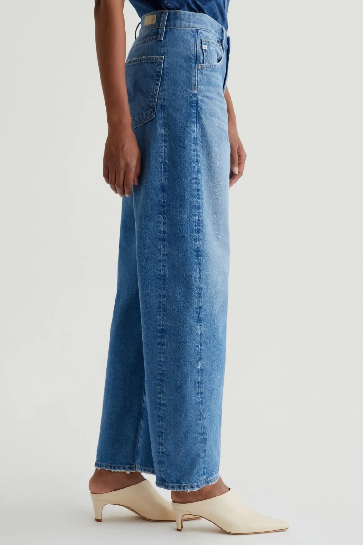 HATTIE HIGH RISE BARREL JEANS (FLASHBACK)