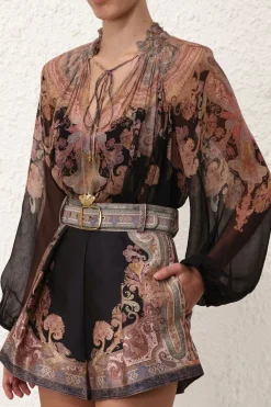 ILLUSTRATION BILLOW BLOUSE (BLACK PAISLEY)