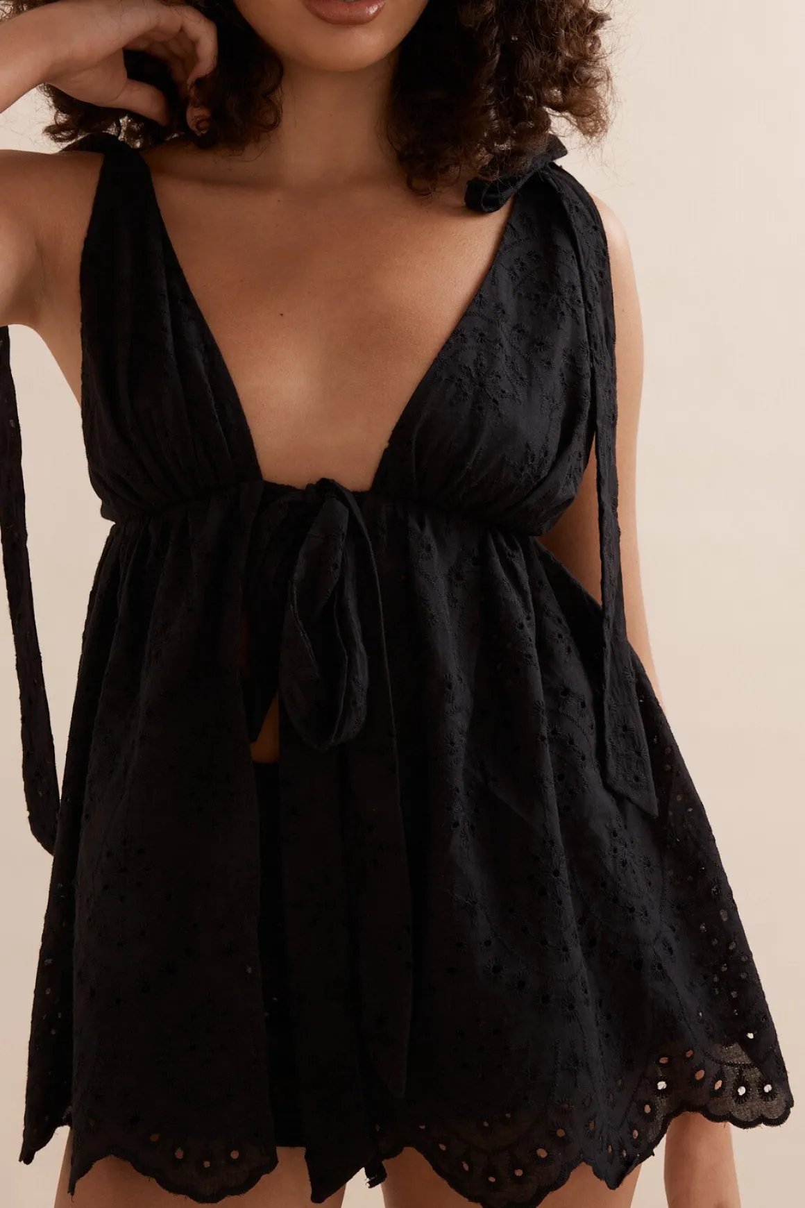 LITTLE ROSIE SET (BLACK BRODERIE)
