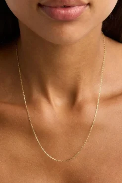 ROUNDED LOTUS PENDANT NECKLACE (18K GOLD VERMEIL)